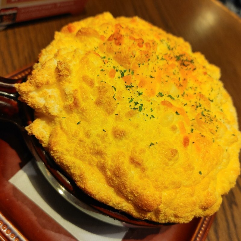 とろけるモッツァレラチーズのスフレリゾット(Salon Oeuf et Moi 東急プラザ渋谷店)