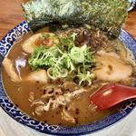 黒醤油とんこつ 全部のせ(博多ラーメン鶴亀堂 鶴ヶ島店)