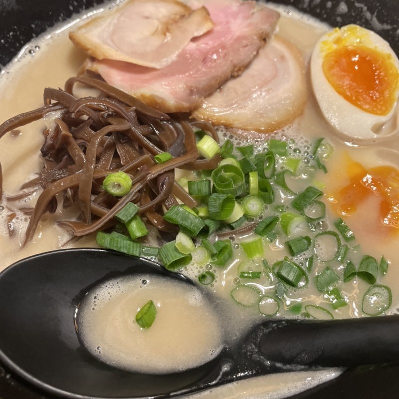 豚骨ラーメン(なりよし )