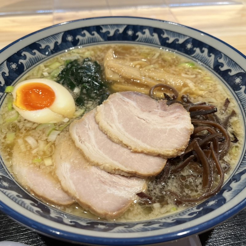 醤油チャーシューめん(麺麺麺)