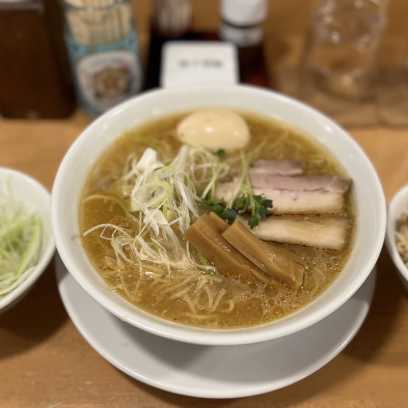 貝出汁味噌そば酒粕入り(鳥一伝承　焼鳥酒場ヤスモリ商店)