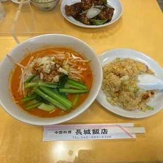 タンタン麺(長城飯店)