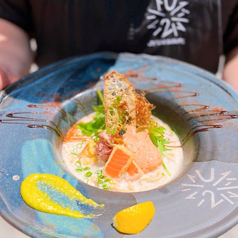 サーモン×うにくnoodle ⁣(U2 ジユ雲丹ススレ)