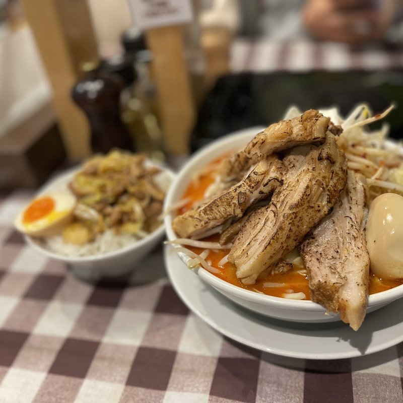 本気の炙り豚焼そば　大盛り(本気の焼豚 プルプル食堂 )