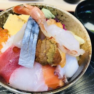 おまかせ丼(小松水産㈱ サンピアザ店)