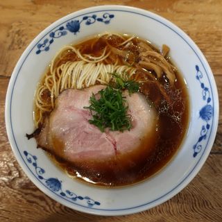 醤油らぁ麺(らぁ麺 うの屋)