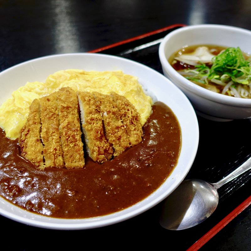 トロトロ玉子のカツカレーセット(チャイナ厨房)