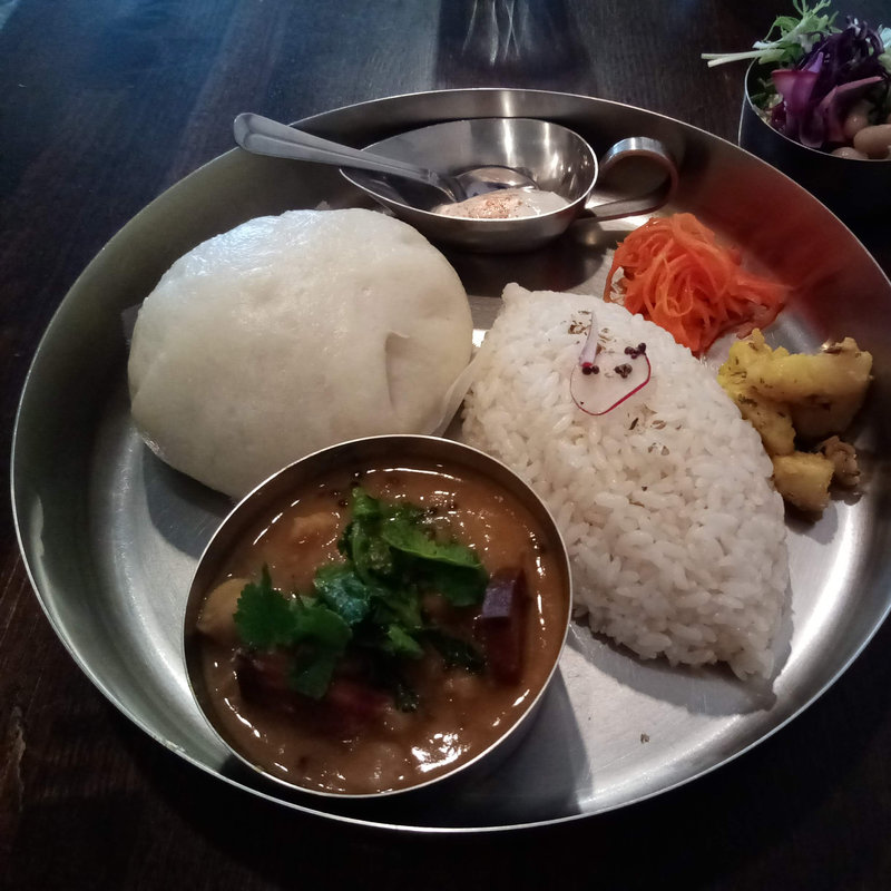 中東まんプレート(カレー食堂 Hoja Nasreddin)