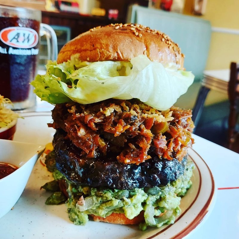 バーベキューほぐしベーコンバーガー(BACK HOME meal & bake （バックホーム）)