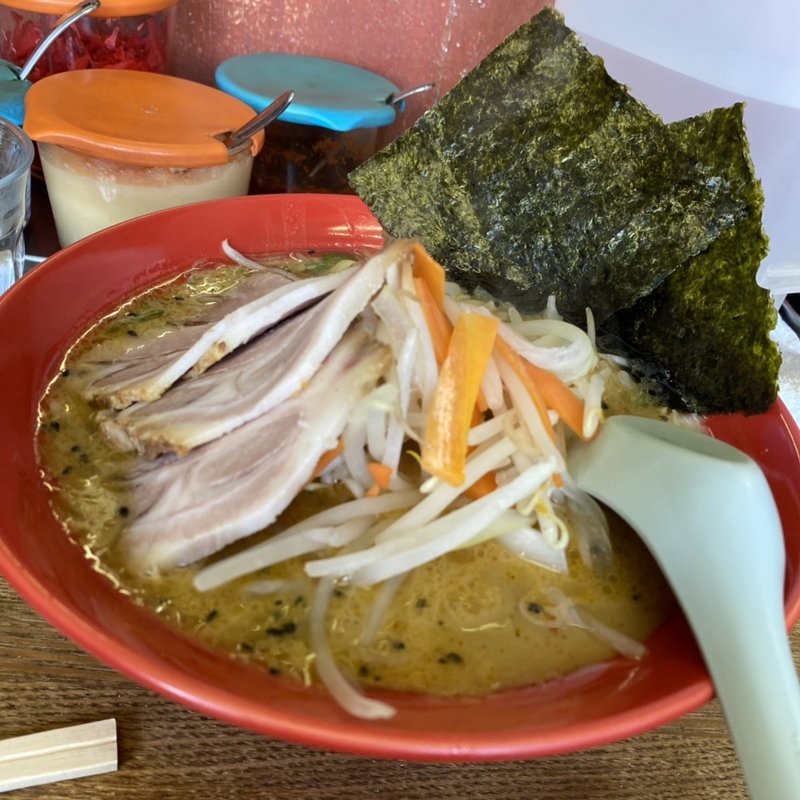 味噌豚骨ラーメン(そば処三崎)