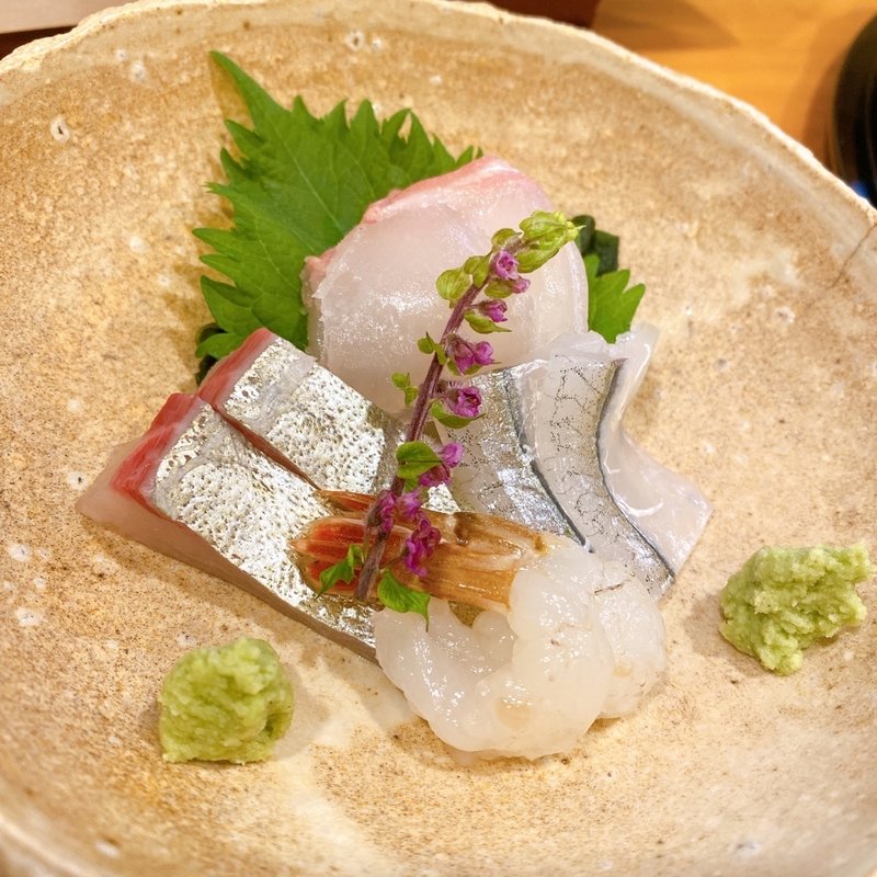 お造り盛合せ(一華 （イチハナ）)