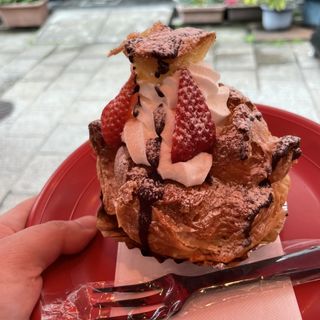 (エストローヤル 元町本店)