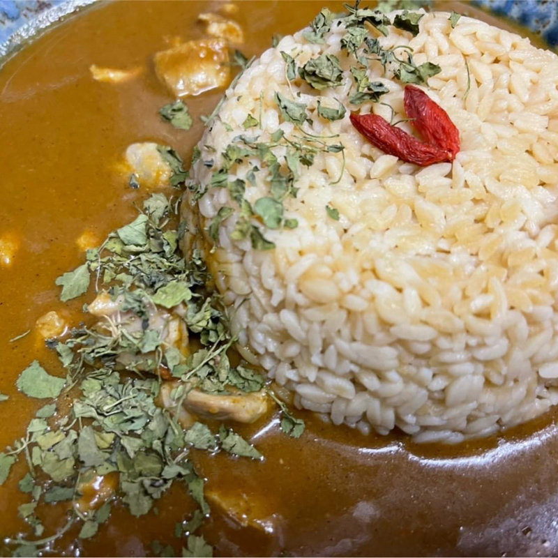 薬膳スープで作ったチキンカレー(麻布十番 薬膳カレー 新海 本店)