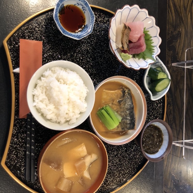 鯖の味噌煮定食(すずりき )