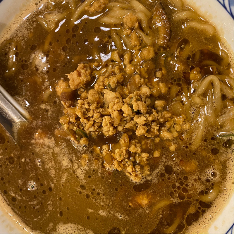 揚州濃厚醤油ラーメン(中国ラーメン 揚州商人 池袋西口店)