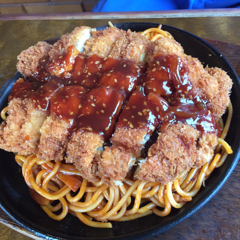 チキンスパ (チキンかつ と ナポリタン)(食事&喫茶　西内 )