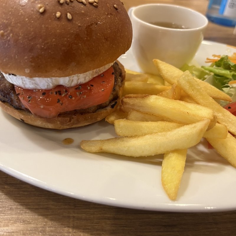 ハンバーガーセット(4Spice Kitcen)
