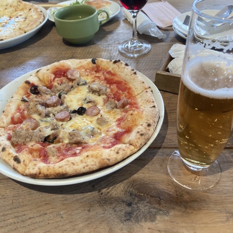 ソーセージピッツァ(薪窯 PIZZA・CAFE NORTH GARDEN 万博公園店)