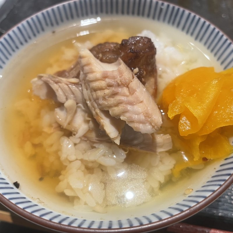 ごちそう三種(一夜干しと海鮮丼 できたて屋 コモレ四谷店)