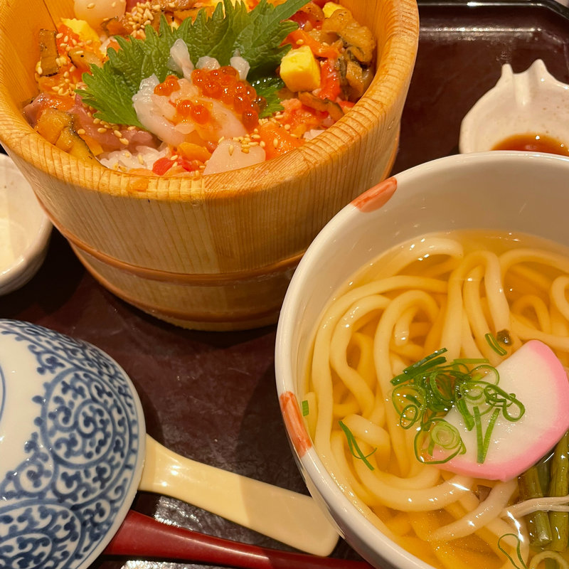 四六彩りおひつ小うどんセット(おひつごはん四六時中 板橋店 （しろくじちゅう）)