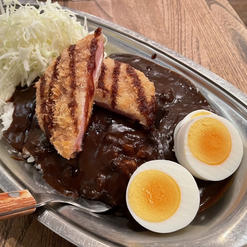 ハムカツカレー（中）+ゆで卵(ターバンカレー ゲートシティ大崎店)