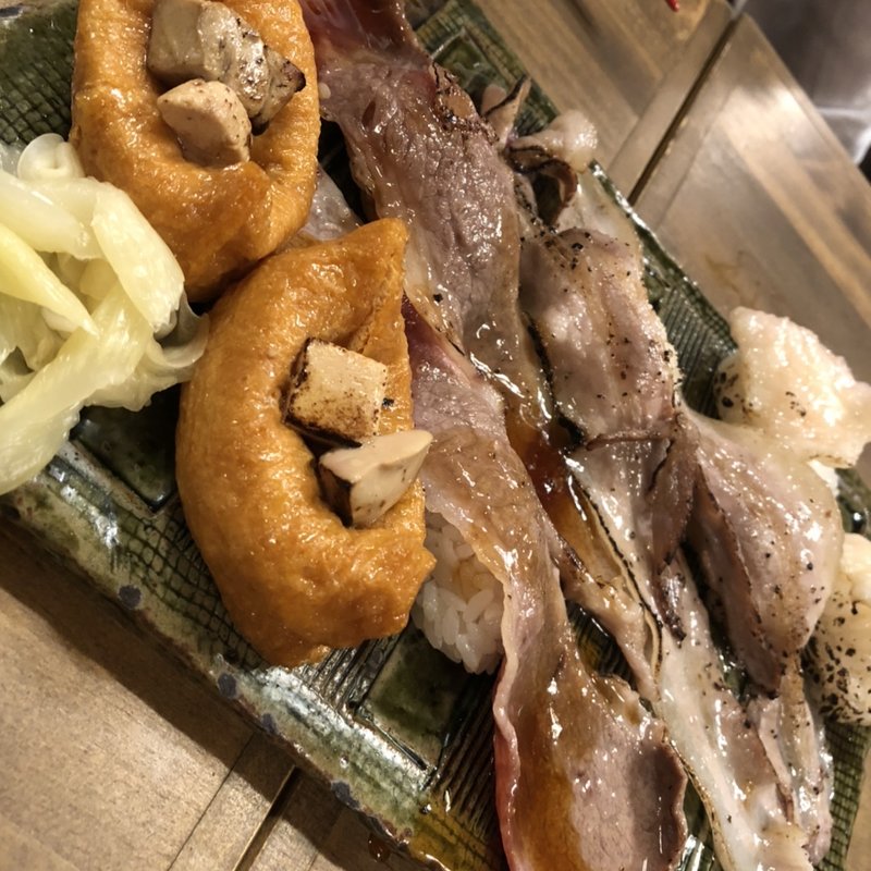 (神戸三宮肉寿司)