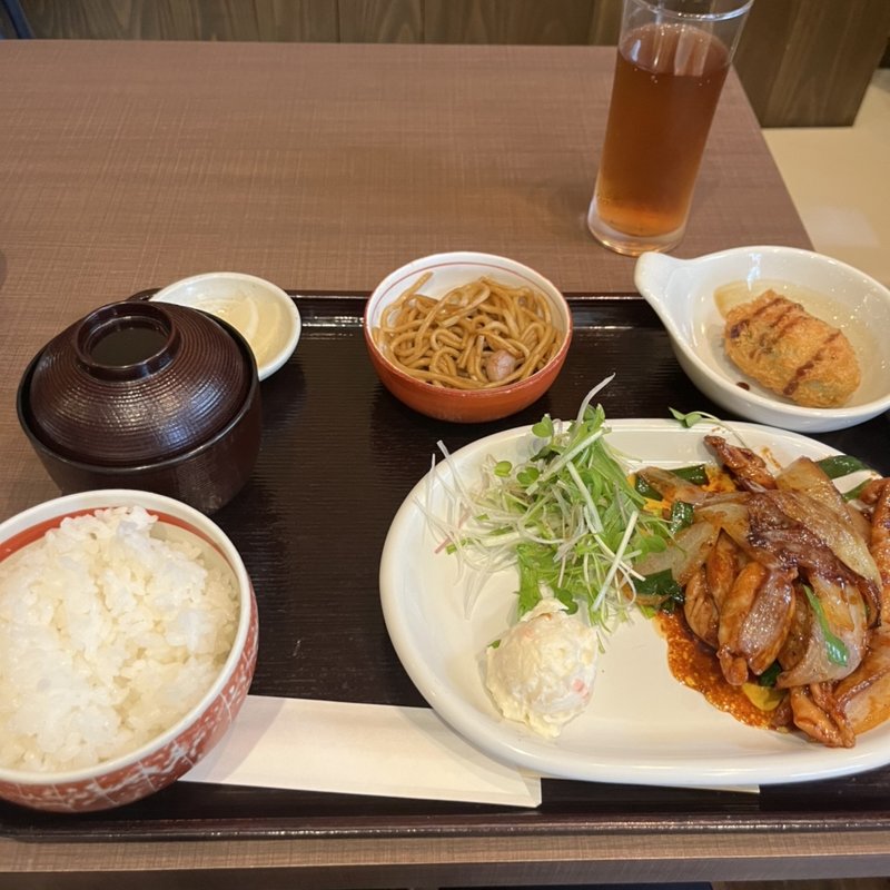 鳥せせり定食(いち助)
