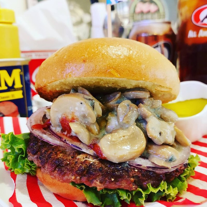 ゴルゴンマッシュルームバーガー(13Diner)