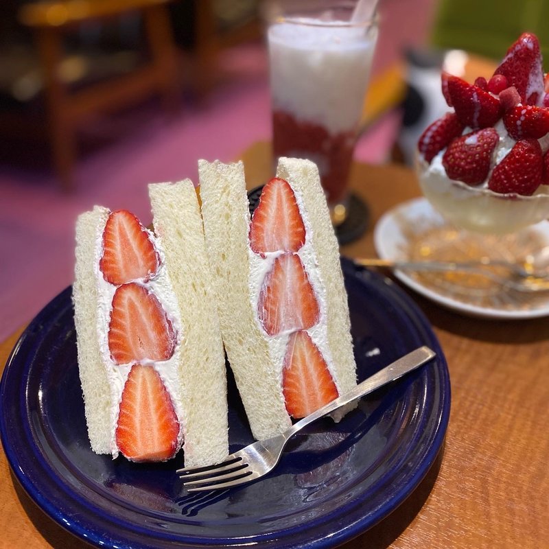 いちごのフルーツサンド(チンクエチェント )