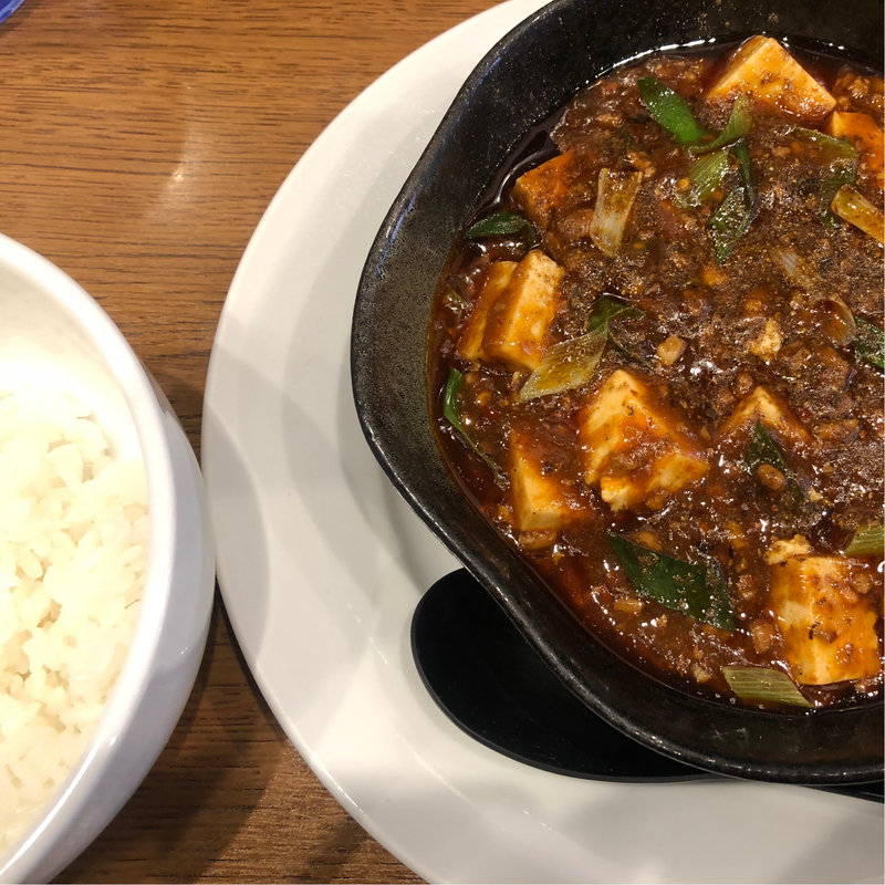 四川麻婆豆腐と白ごはん(ファー・ロン)