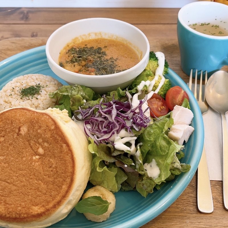 カレーとパンケーキのMIXプレート(マテリアル カフェ （Material cafe）)