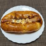 ソーセージパン(オイシイパンヤ)