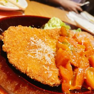 ミラノ風ポークカツレツ(Meet Meats 5バル 神保町店)