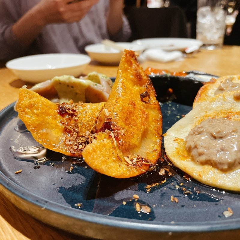 ラビーザ 8種盛り合わせ(Meet Meats 5バル 神保町店)