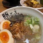 半熟煮玉子入り豚とろラーメン(鹿児島ラーメン豚とろ 天文館本店 （とんとろ）)