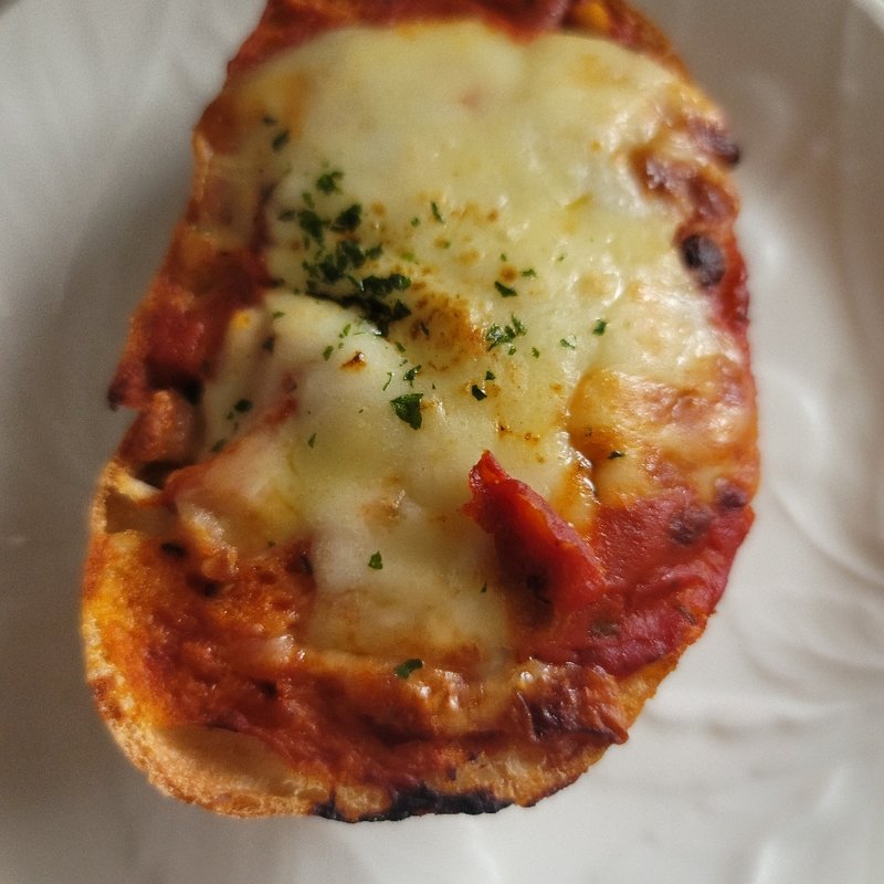 トマトチーズフランス(ヴィエノワズリー ジャン・フランソワ)