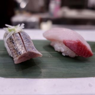 根室のさんま(立食い寿司 根室花まる FOOD＆TIME ISETAN YOKOHAMA店)