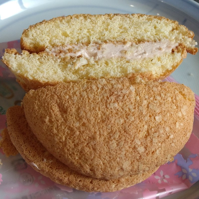 さくら香るふんわりブッセ(シャトレーゼ 守口店 )