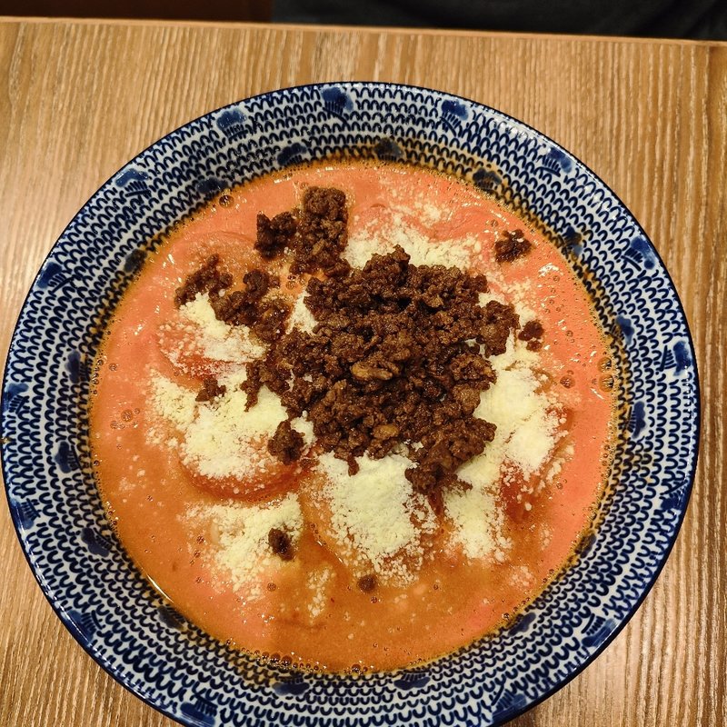 トマトチーズタンタン麺(人人人 マルヤマクラス店 （レンレンレン）)