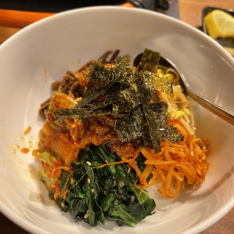 ビビンバ(焼肉商店 あきんど)