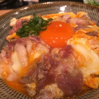 炭火レアもも肉の親子丼(鴨料理専門店 なかもぐろ)
