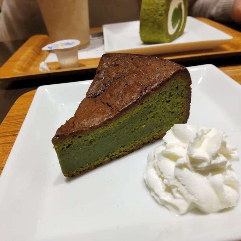 抹茶ガトーショコラ(ナナズ・グリーンティー 自由が丘店 （nana’sgreen tea）)