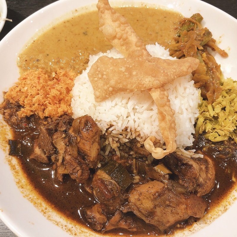 アーユルヴェーダ ワンプレート(スパイシービストロタップロボーン)