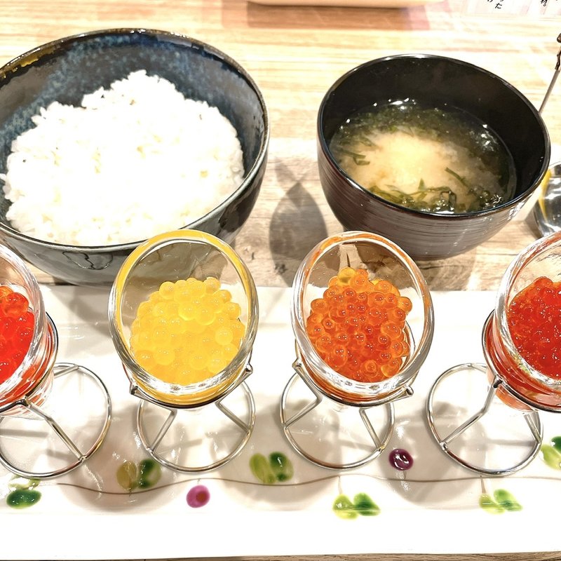 いくら食べ比べ(佐々木屋)