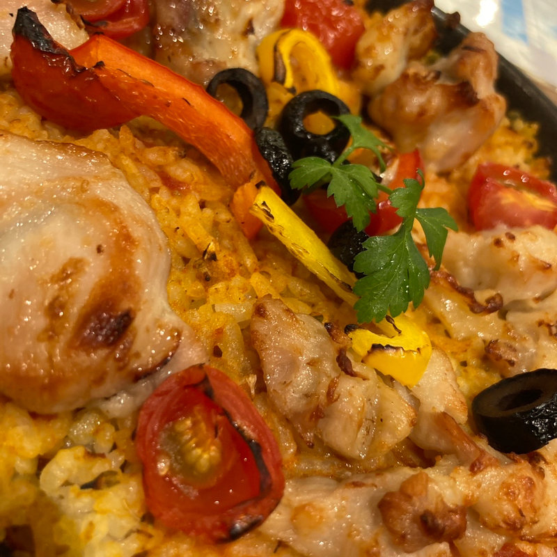 ～ガーリック香る～ローストチキン・パエリア(オリーブの丘 多摩ニュータウン店 )