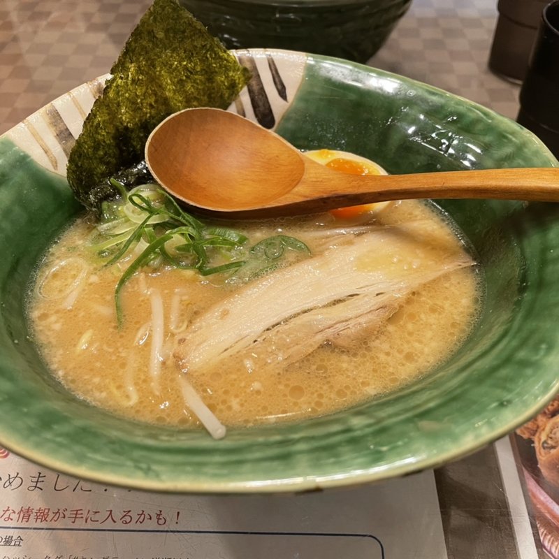KINGラーメン(KINGらーめんでんと逆瀬川駅前店)