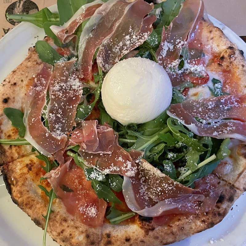 ブッラータ(ピッツェリア キアッキェローネ PIZZERIA CHIACCHIERONE)