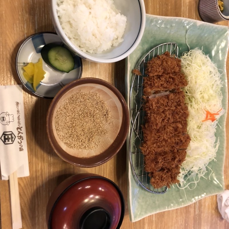 特選ジャンボヒレカツ定食(庄内 )
