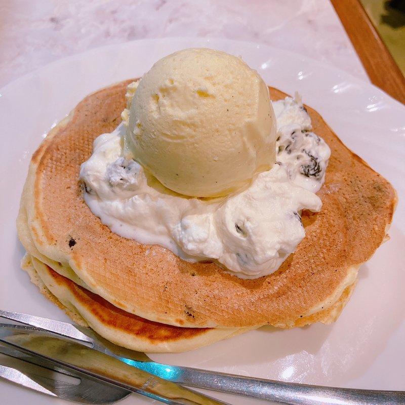 ラムレーズンのホットケーキ(はまの屋パーラー後楽園店)