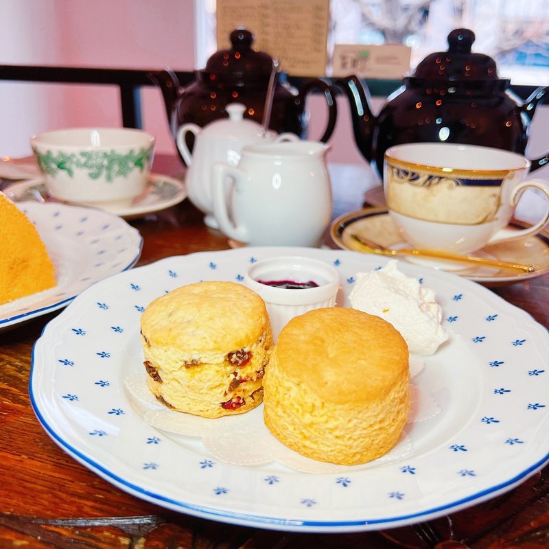 ケーキセット(スコーン)(ミスリム （MISSLIM Tea Place）)